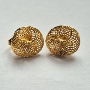 Vintage wound wire clip on earrings